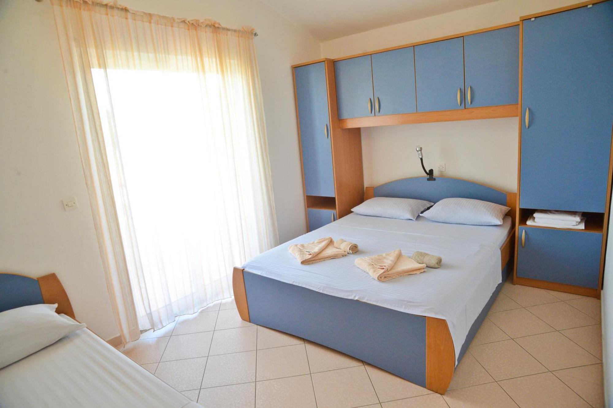 Apartments Lonic Kukljica Quarto foto